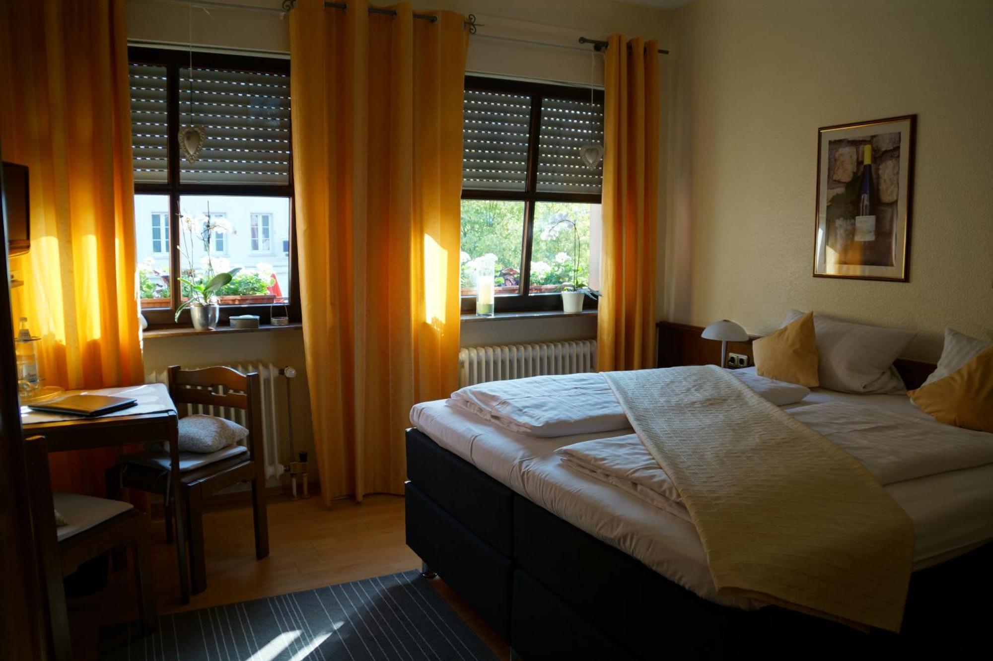 Hotel Restaurant Zunftstube Saarburg Quarto foto